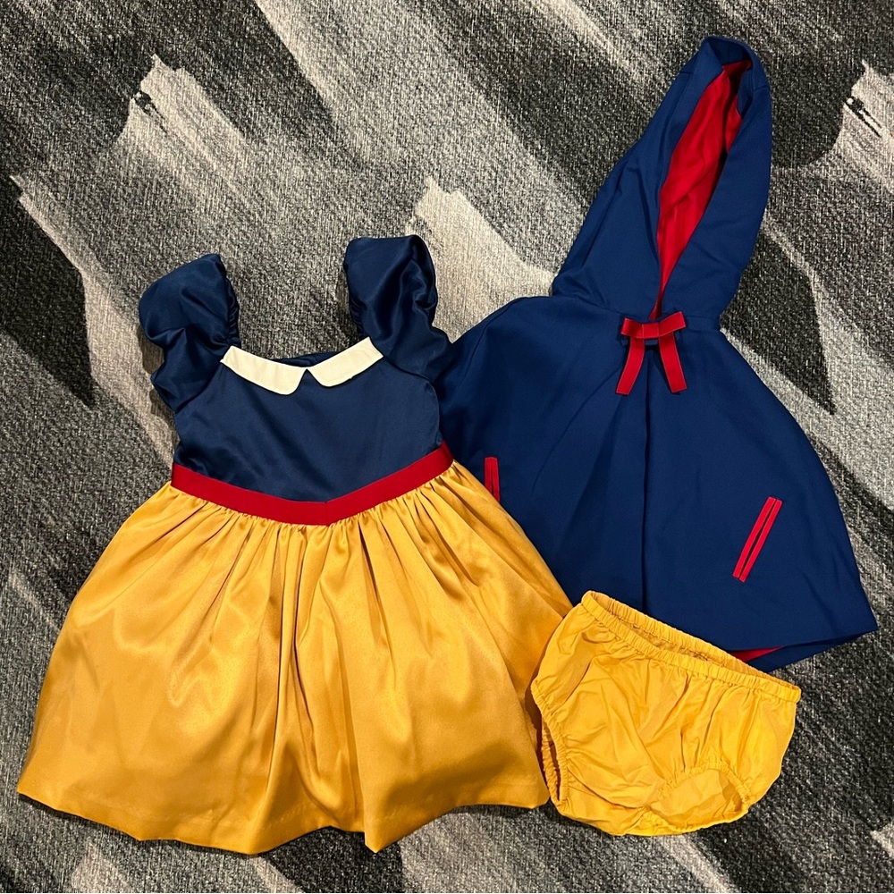 DISNEY SNOW WHITE DRESS AND CAPE Janie and Jack 6 to 12 months